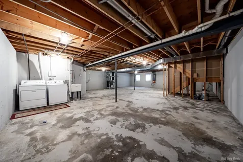 8616 Bantry Boulevard Tinley Park IL 60477