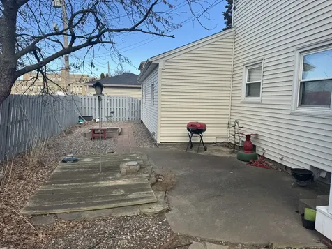2522 15TH Street Rock Island IL 61201
