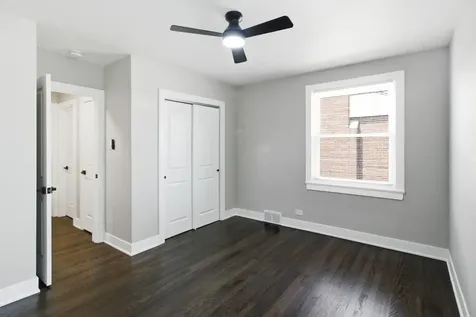 10251 Kent Street Westchester IL 60154