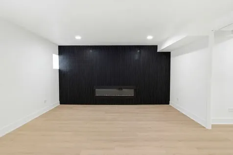 10251 Kent Street Westchester IL 60154