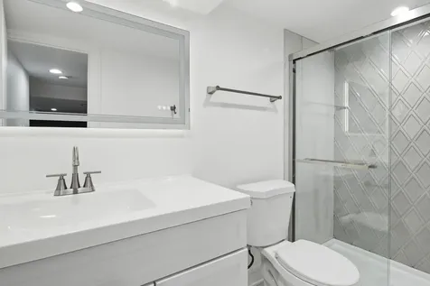 10251 Kent Street Westchester IL 60154