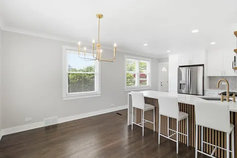 10251 Kent Street Westchester IL 60154