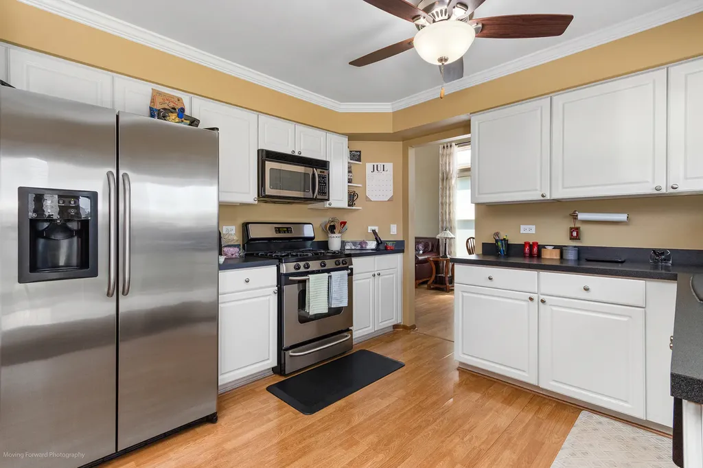 124 Periwinkle Lane Bolingbrook IL 60490