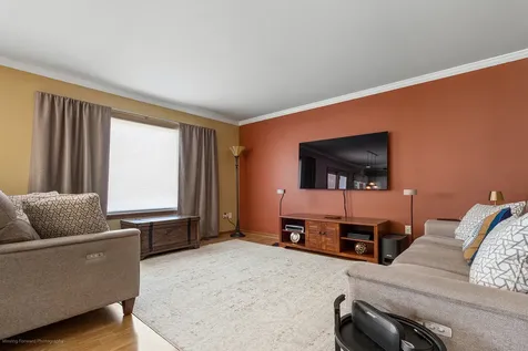 124 Periwinkle Lane Bolingbrook IL 60490
