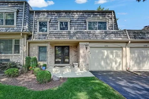 2S742 Avenue Cherbourg Oak Brook IL 60523