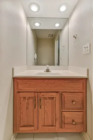 2S742 Avenue Cherbourg Oak Brook IL 60523