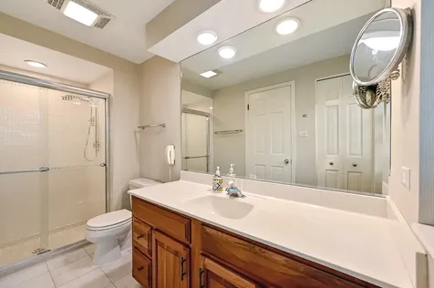 2S742 Avenue Cherbourg Oak Brook IL 60523