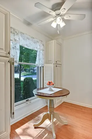 2S742 Avenue Cherbourg Oak Brook IL 60523