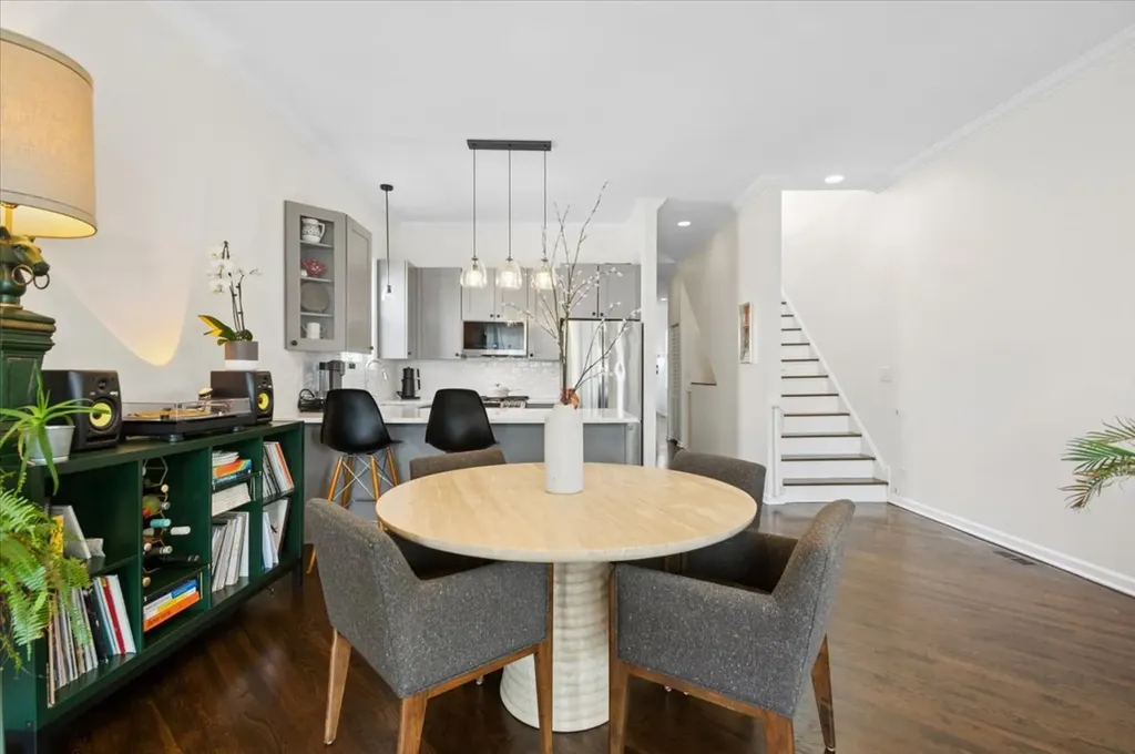 2427 West Augusta Boulevard Chicago IL 60622