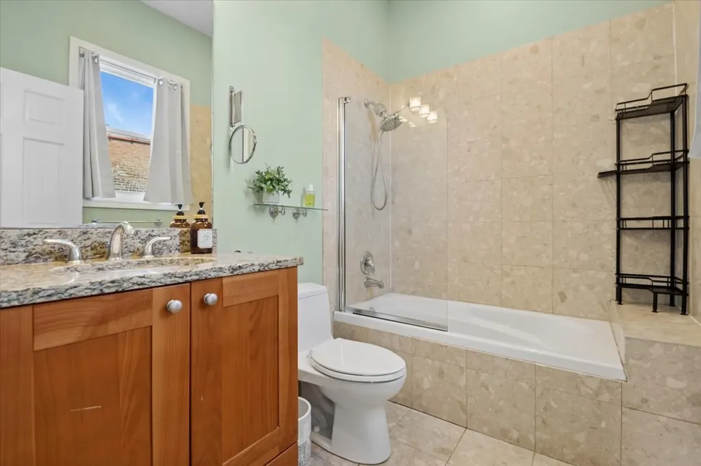 2427 West Augusta Boulevard Chicago IL 60622