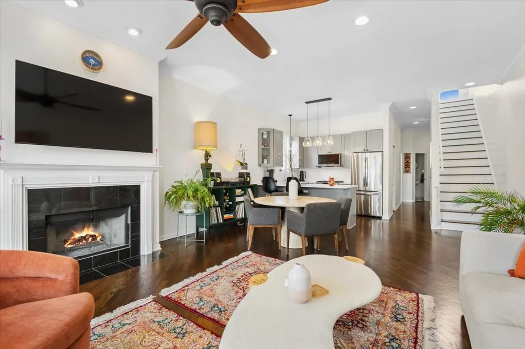 2427 West Augusta Boulevard Chicago IL 60622