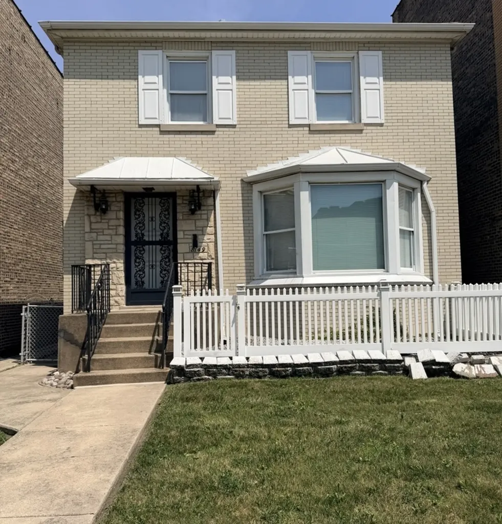 8149 South Vernon Avenue Chicago IL 60619