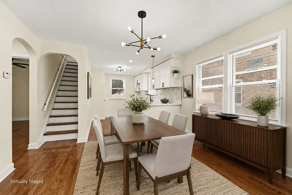 10827 South Peoria Street Chicago IL 60643