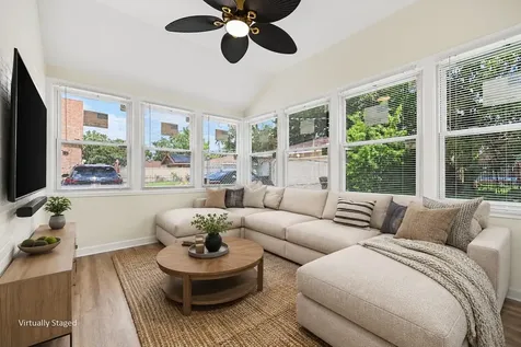 10827 South Peoria Street Chicago IL 60643