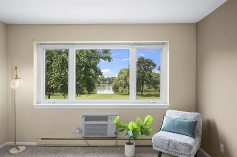 2700 East Bel Aire Drive Arlington Heights IL 60004
