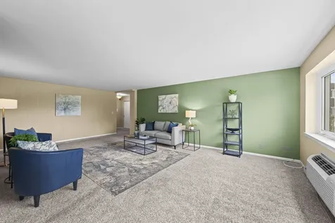 2700 East Bel Aire Drive Arlington Heights IL 60004