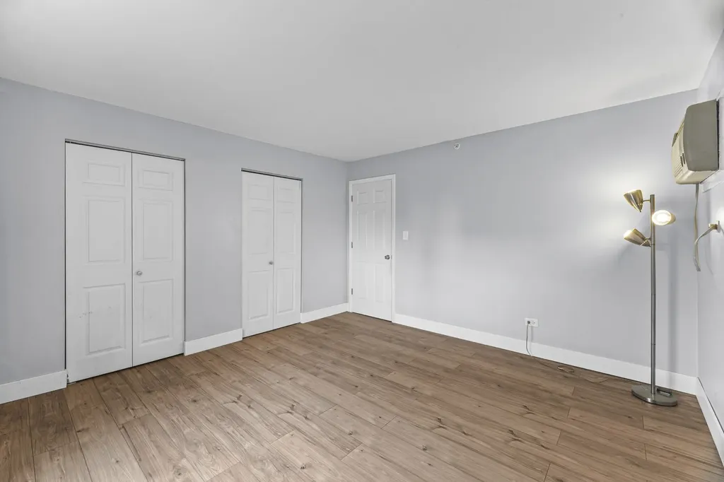 160 South La Londe Avenue Addison IL 60101