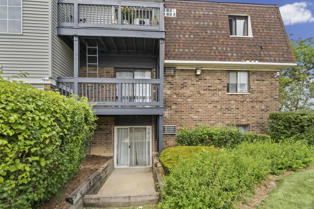 160 South La Londe Avenue Addison IL 60101