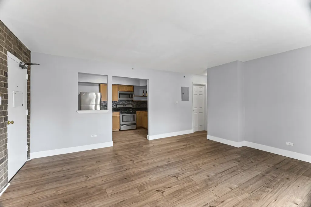160 South La Londe Avenue Addison IL 60101