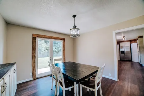 835 East Locust Street Watseka IL 60970