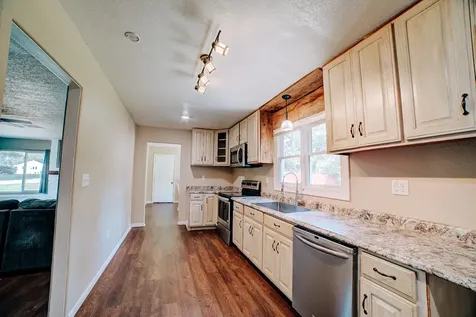 835 East Locust Street Watseka IL 60970