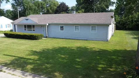 835 East Locust Street Watseka IL 60970