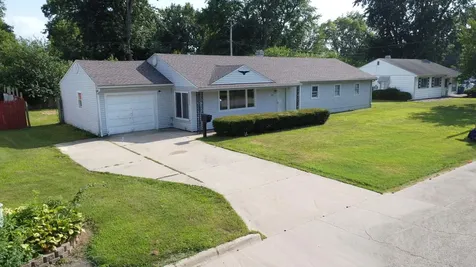 835 East Locust Street Watseka IL 60970