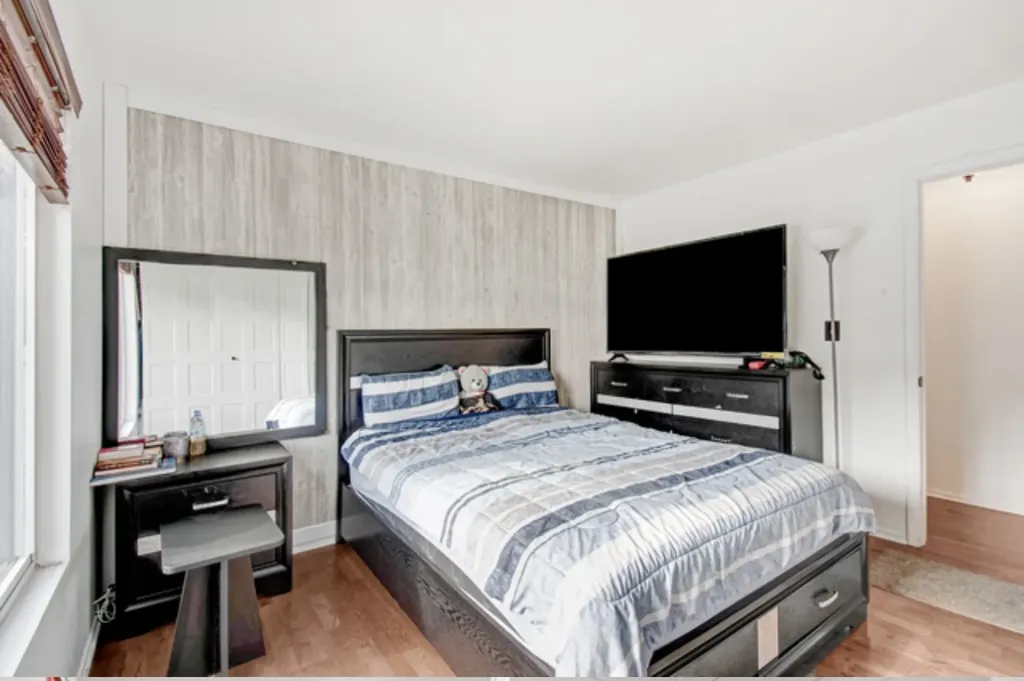 721 Tipperary Court Schaumburg IL 60193