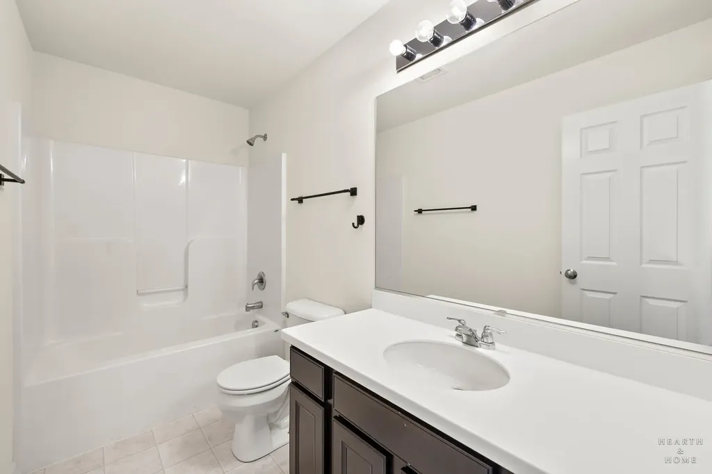 8962 Pearsall Drive Huntley IL 60142