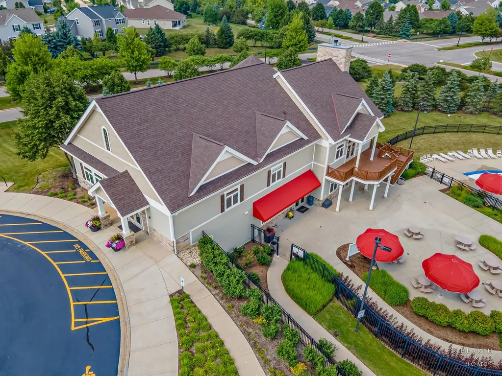 8962 Pearsall Drive Huntley IL 60142