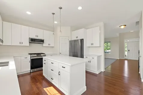 8962 Pearsall Drive Huntley IL 60142