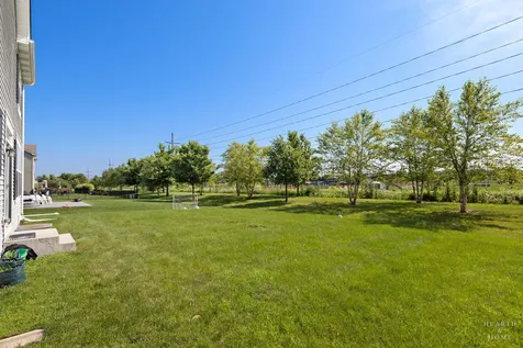 8962 Pearsall Drive Huntley IL 60142