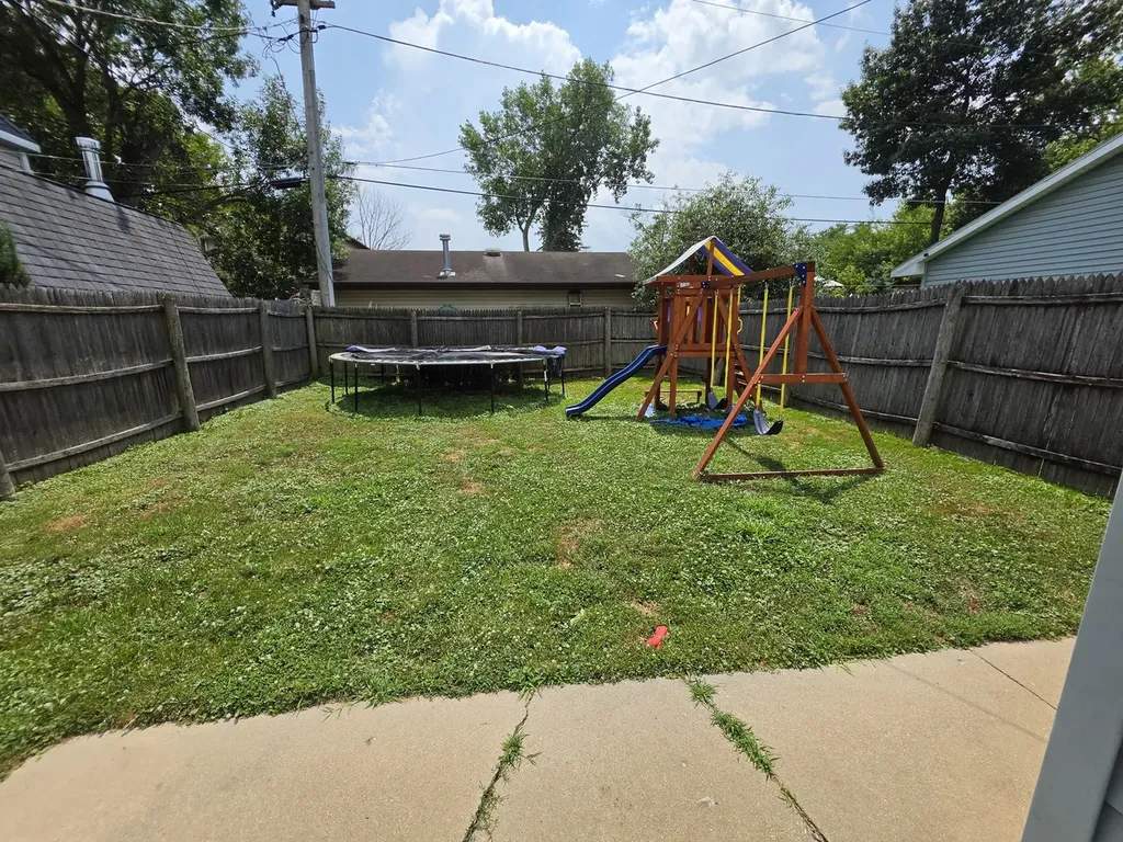 25171 West Linden Lane Antioch IL 60002