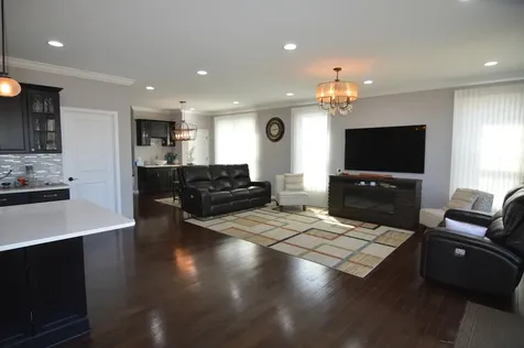 124 Roman Lane Hawthorn Woods IL 60047