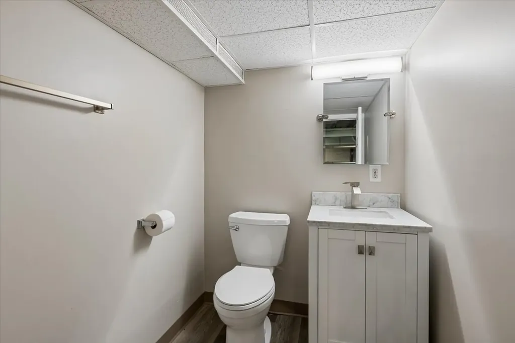110 West 12th Avenue Naperville IL 60563