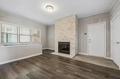 110 West 12th Avenue Naperville IL 60563
