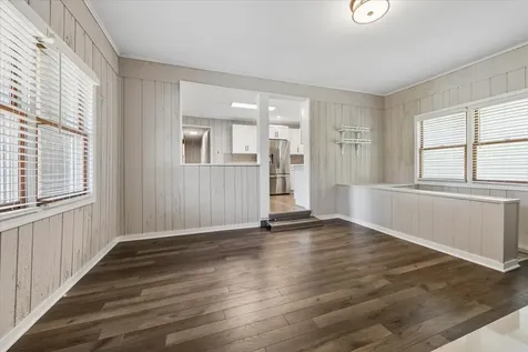 110 West 12th Avenue Naperville IL 60563