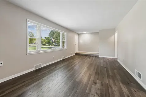 110 West 12th Avenue Naperville IL 60563