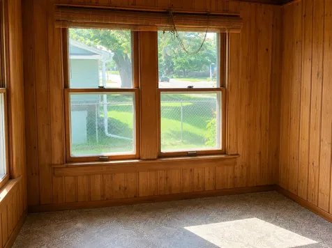3313 9TH Street Rock Island IL 61201