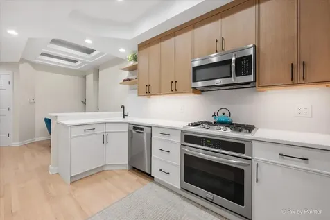 1407 North Mohawk Street Chicago IL 60610
