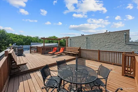 1407 North Mohawk Street Chicago IL 60610