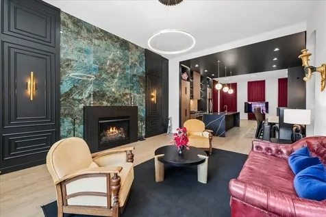 908 North California Avenue Chicago IL 60622