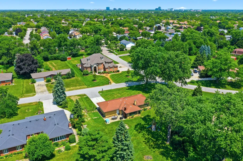 619 Oneida Drive Schaumburg IL 60193