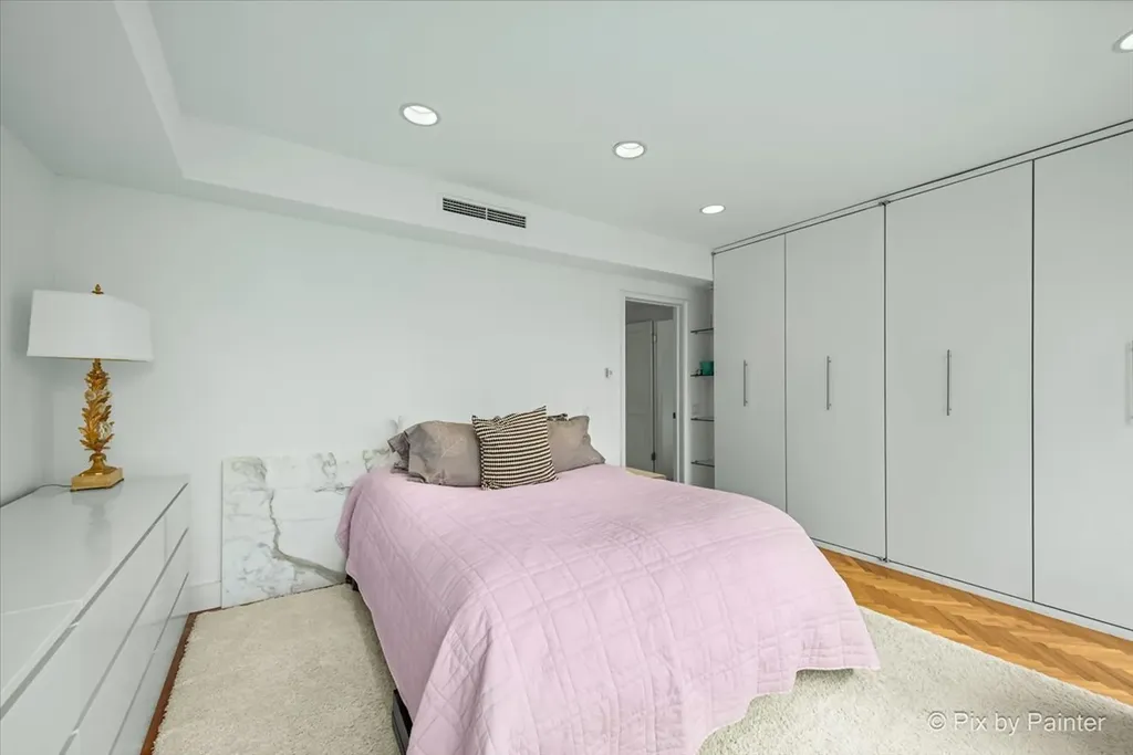 860 North Lake Shore Drive Chicago IL 60611
