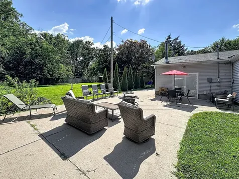 1216 54TH Street Court Moline IL 61265