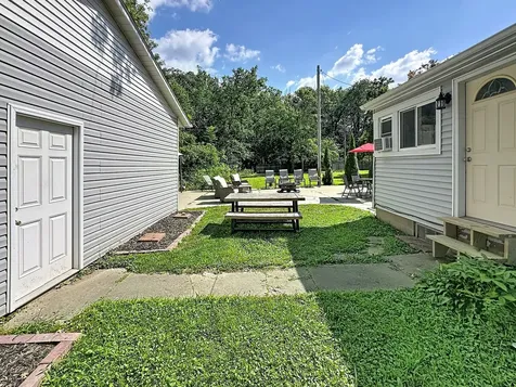 1216 54TH Street Court Moline IL 61265