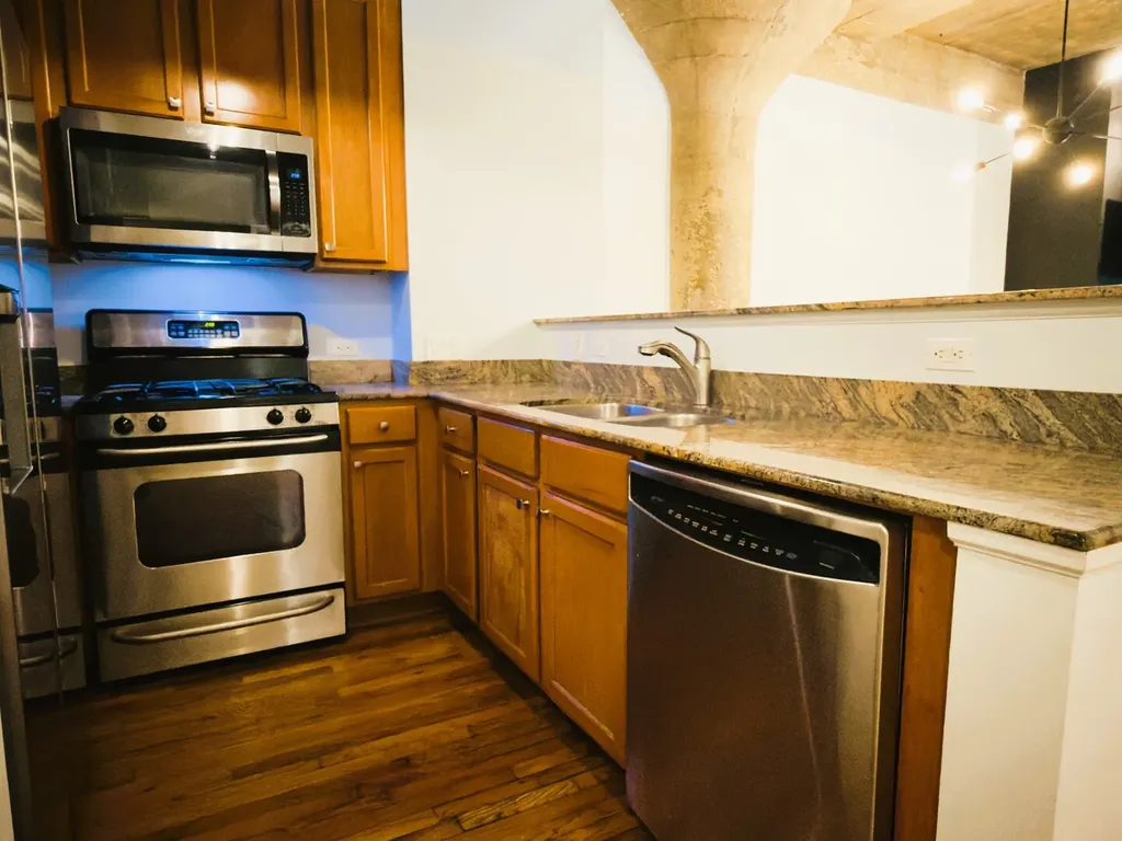 1070 West 15th Street Chicago IL 60608