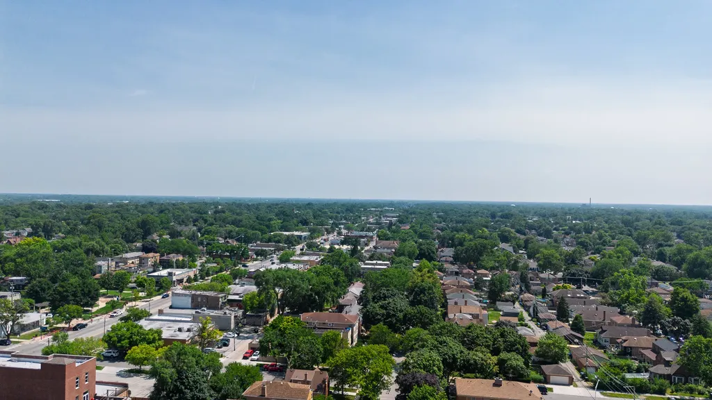 10518 South Artesian Avenue Chicago IL 60655