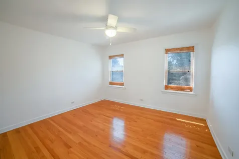 10518 South Artesian Avenue Chicago IL 60655