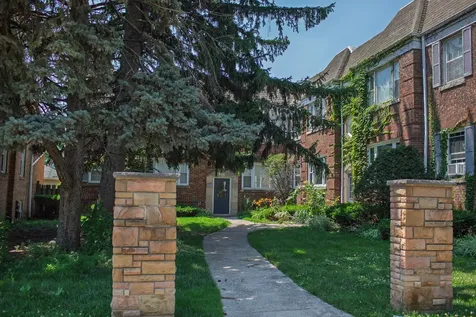 10518 South Artesian Avenue Chicago IL 60655